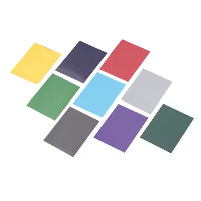 Personalizzazioni Chiare Dimensioni Standard Protezioni per carte Magico Gathering Sport Trading Matte 100pcs Pack Maniche per carte